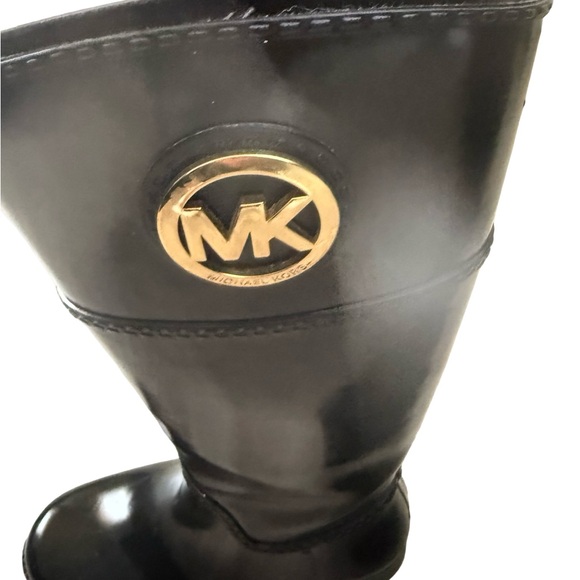 Michael Kors Waterproof Rubber Rain Boots Glossy Black Size 7 $150 Stylish - Picture 6 of 10